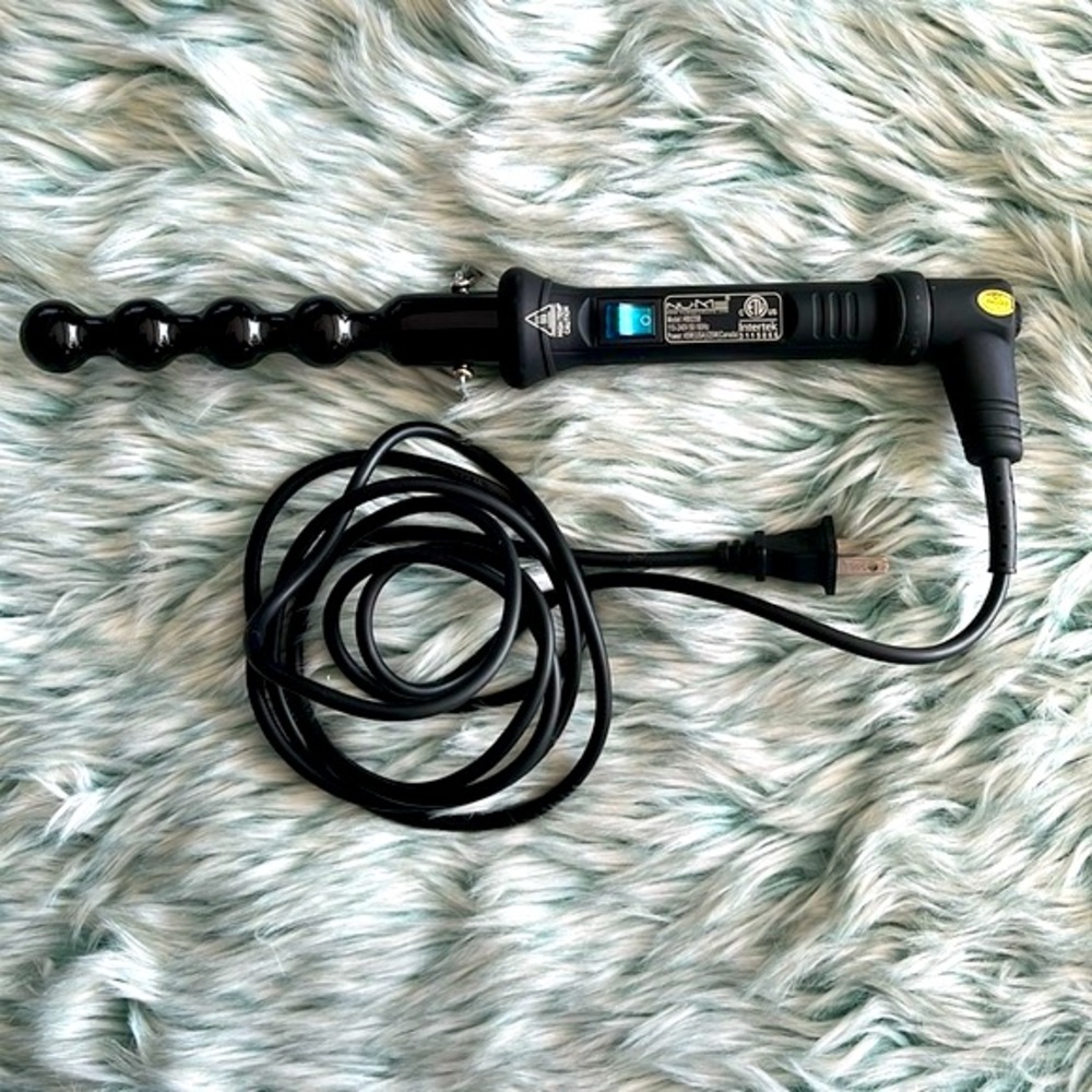 Black Curling Wand by NuMe